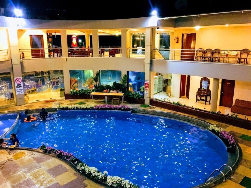 The Center Court Resort & Spa Varca Extérieur photo