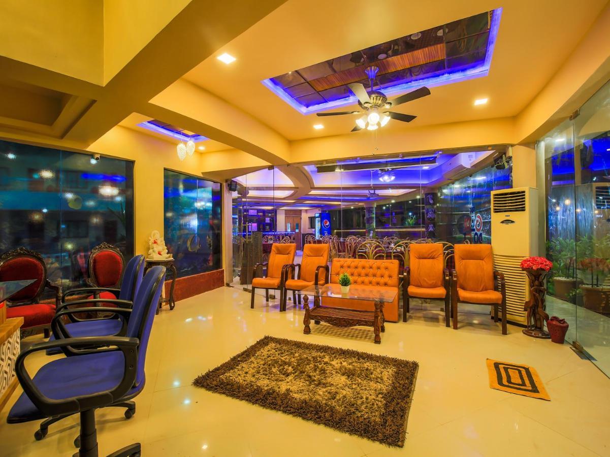 The Center Court Resort & Spa Varca Extérieur photo